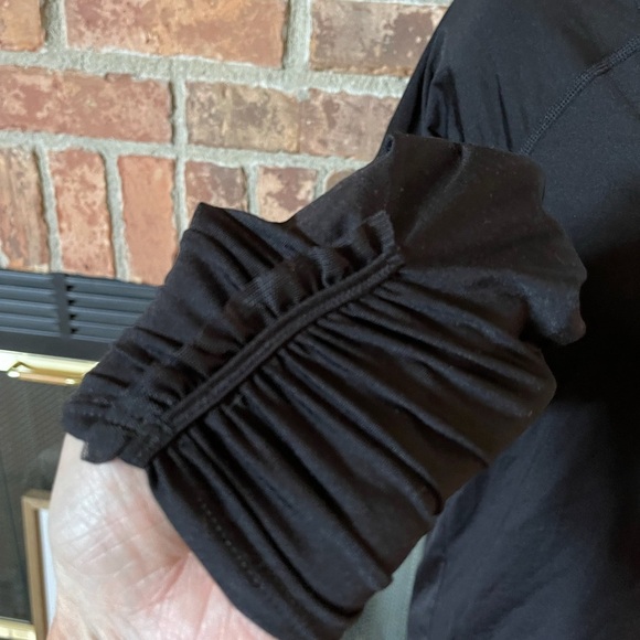 Spanx Active Streamlined Ruched Back Long Sleeve Top - Picture 3 of 6